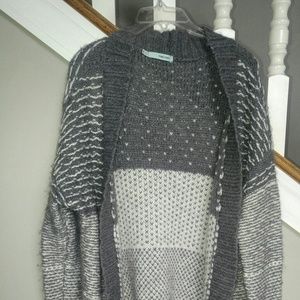 Thick Grey and White Cardigan Pull Over